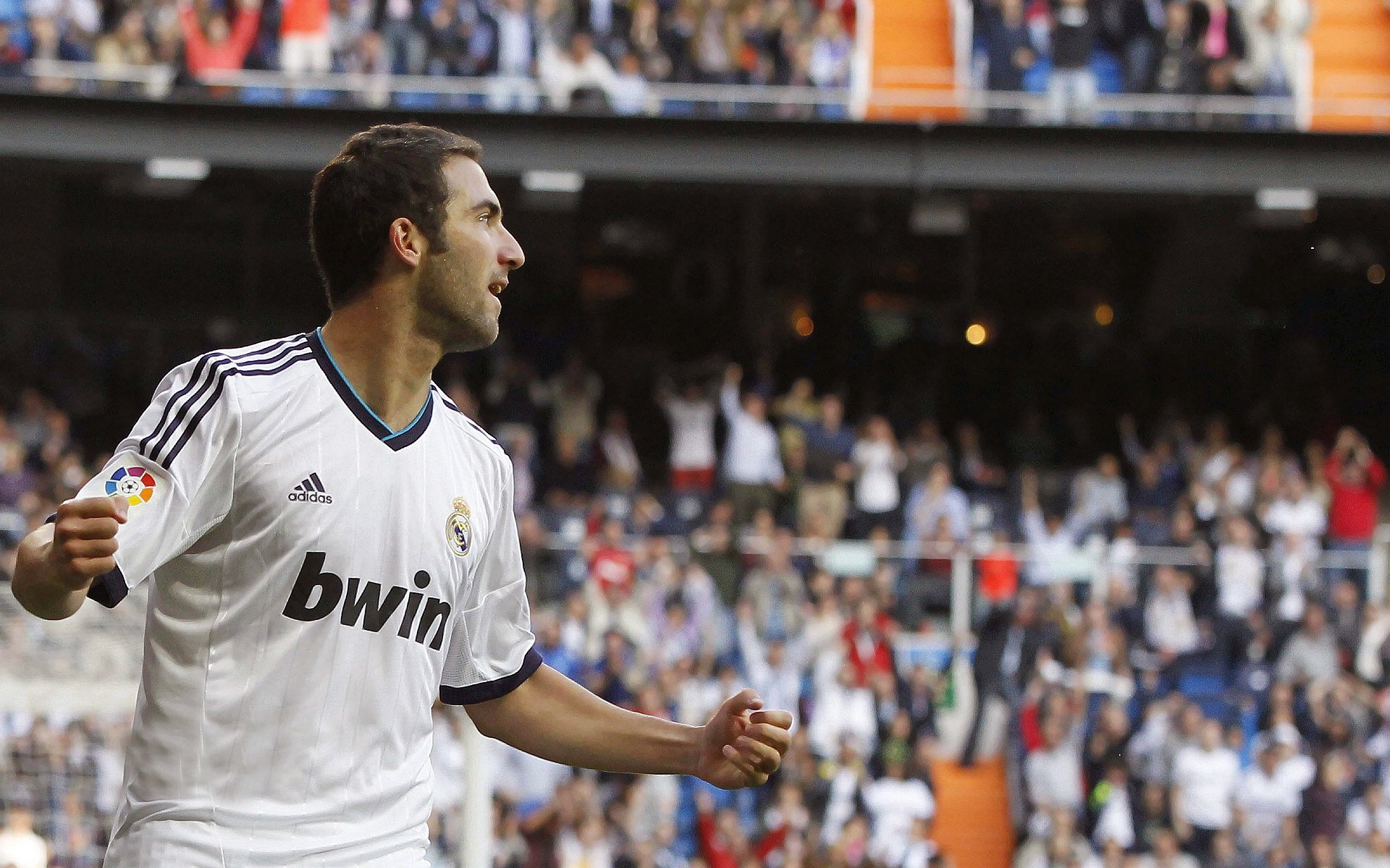 “中超再迎引援高峰,各大豪门备战新赛季”,中超引援最新消息2021