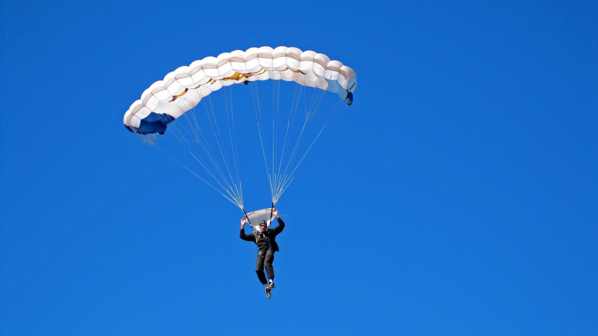 篮球青训体系优化人才选拔标准，篮球青训师的待遇怎么样